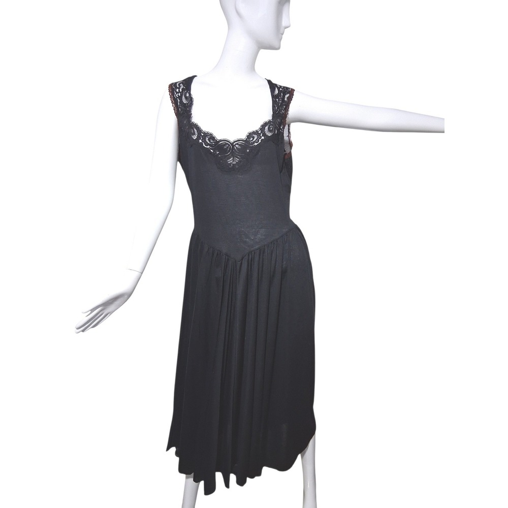 Vintage Lady Cameo Dallas Whimsigoth Women's size Large Lace Dark Romantic Dress